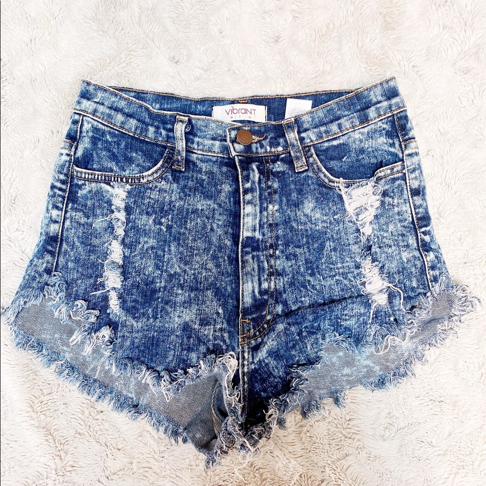 *Sold* Vibrant High Waist Shorts- Sz M: EUC